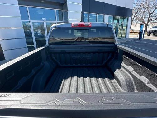 2025 GMC Canyon AT4