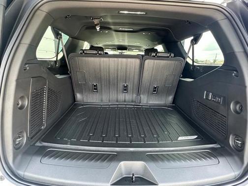 2025 GMC Yukon XL Elevation