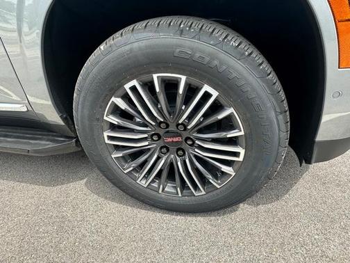 2025 GMC Yukon Elevation