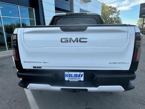 2025 GMC Sierra EV Denali