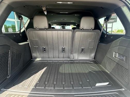 2025 GMC Yukon XL Elevation
