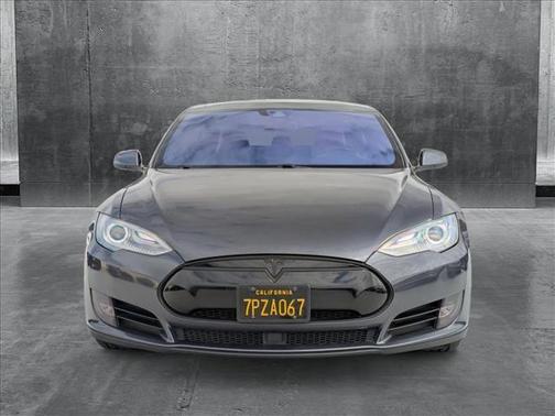 2015 Tesla Model S 85D