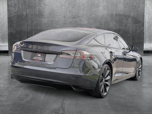 2015 Tesla Model S 85D