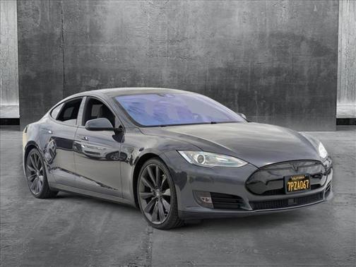 2015 Tesla Model S 85D