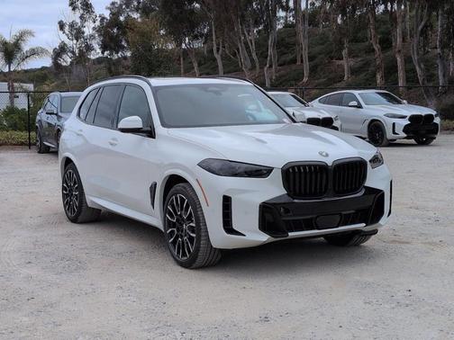 Alpine White 2026 BMW X5 PHEV xDrive50e