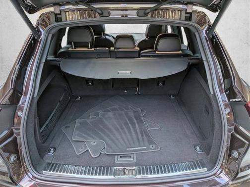 2017 Porsche Cayenne Platinum Edition