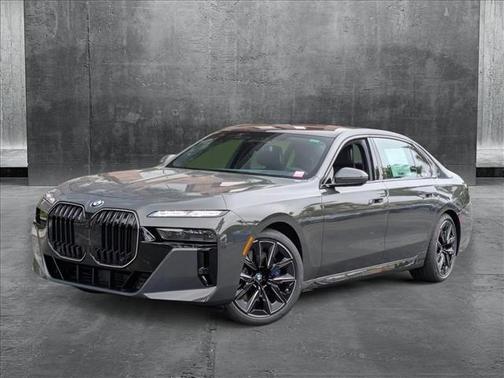 2025 BMW 760 760i xDrive