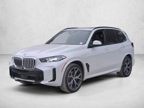 Mineral White Metallic 2026 BMW X5 PHEV xDrive50e