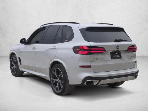 Mineral White Metallic 2026 BMW X5 PHEV xDrive50e