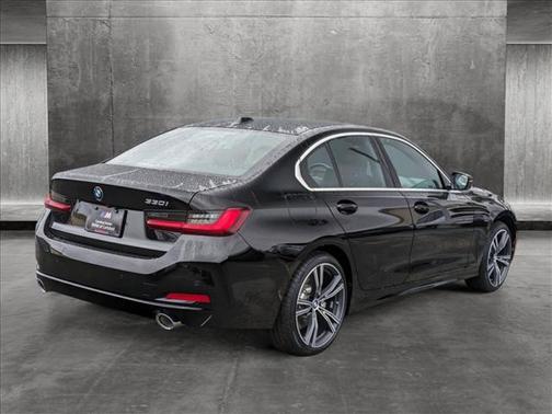 2024 BMW 330 i