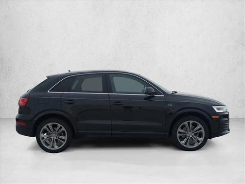 2016 Audi Q3 2.0T Prestige