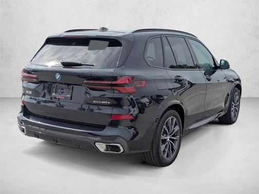 Carbon Black Metallic 2026 BMW X5 PHEV xDrive50e