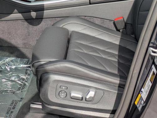 Carbon Black Metallic 2026 BMW X5 PHEV xDrive50e