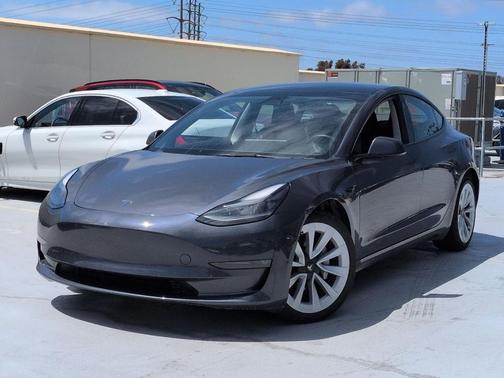 Midnight Silver 2023 Tesla Model 3 Long Range