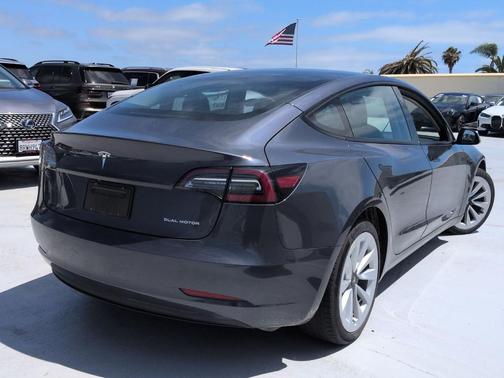 Midnight Silver 2023 Tesla Model 3 Long Range