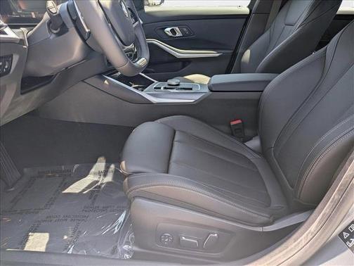 2025 BMW 330 i xDrive