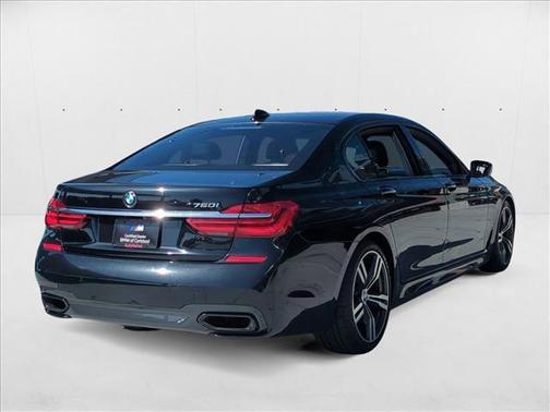 2019 BMW 750 i