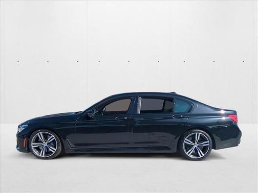 2019 BMW 750 i