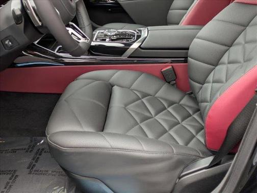 2025 BMW 740 i