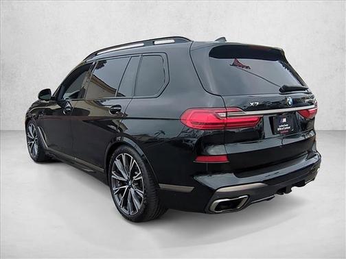 2021 BMW X7 M50i