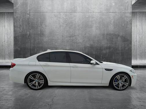 2015 BMW M5 Base