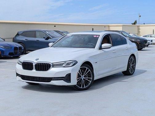 Mineral White Metallic 2023 BMW 530e 530e