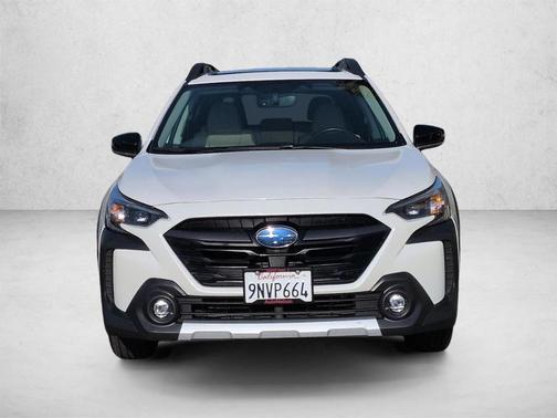 Crystal White Pearl 2025 Subaru Outback Limited