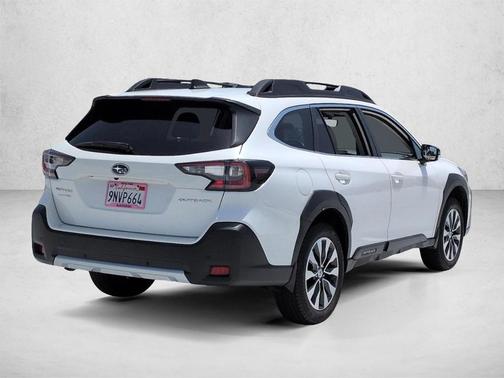 Crystal White Pearl 2025 Subaru Outback Limited