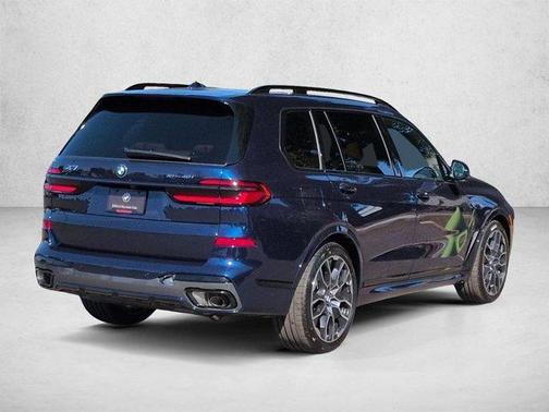 Tanzanite Blue II Metallic 2026 BMW X7 xDrive40i