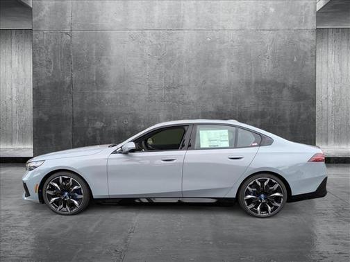 2025 BMW i5 eDrive40