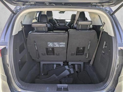 2023 Kia Carnival SX