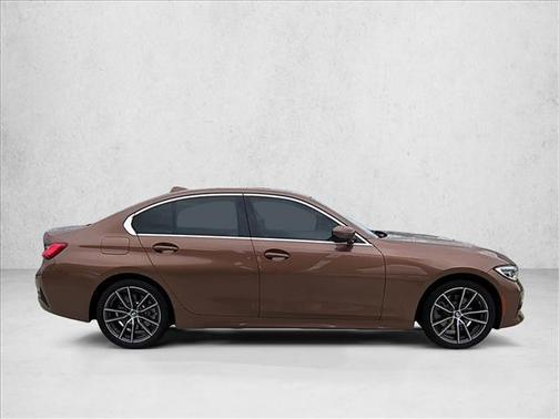 2019 BMW 330 i