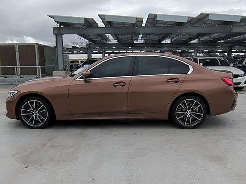 2019 BMW 330 i