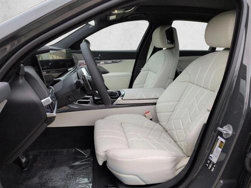 Gray Metallic 2026 BMW 760 760i xDrive