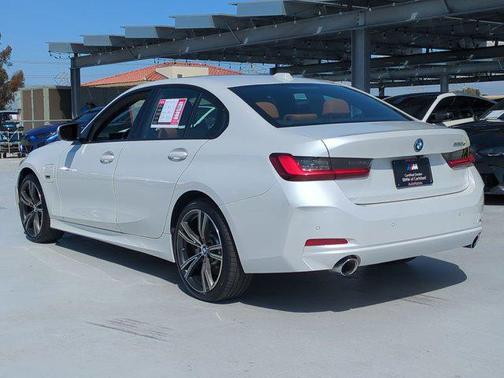 2023 BMW 330e 330e