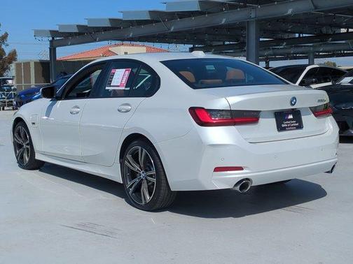 2023 BMW 330e 330e