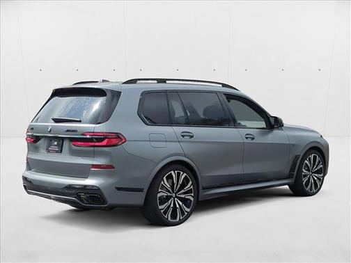 2026 BMW X7 M60i