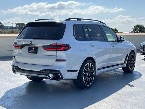 2026 BMW X7 xDrive40i