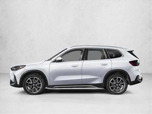 Mineral White Metallic 2026 BMW X1 xDrive28i