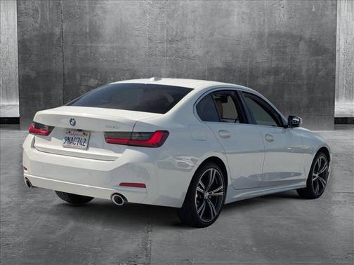 2024 BMW 330 i