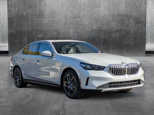 2025 BMW i5 eDrive40