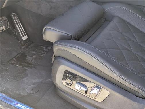Black Sapphire Metallic 2026 BMW X6 M60i