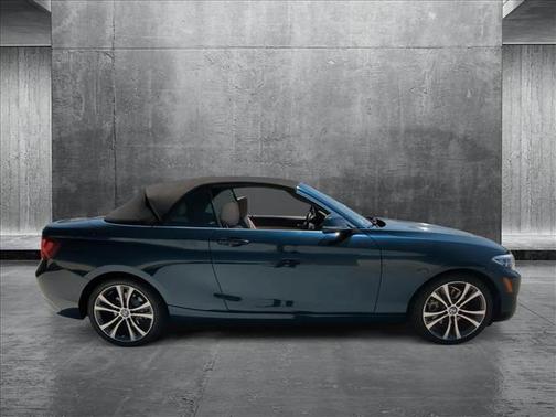 2017 BMW 230 i
