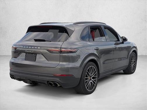 Quartzite Grey Metallic 2021 Porsche Cayenne S