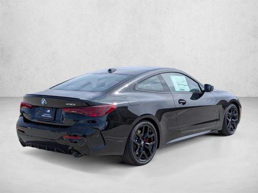 Black Sapphire Metallic 2026 BMW 430 i