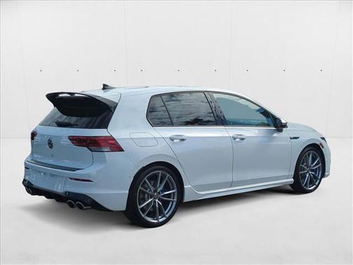 2024 Volkswagen Golf R 2.0T