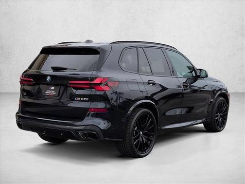 Carbon Black Metallic 2024 BMW X5 M60i