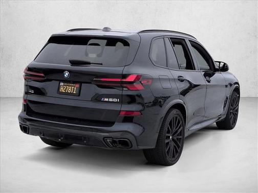 Carbon Black Metallic 2024 BMW X5 M60i