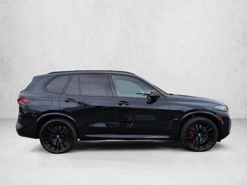 Carbon Black Metallic 2024 BMW X5 M60i