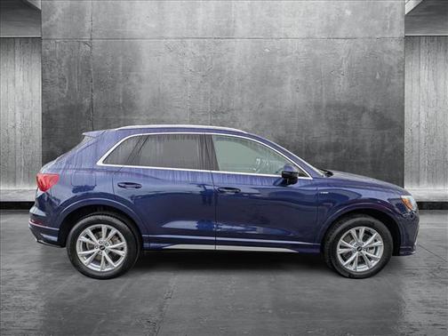2022 Audi Q3 45 S line Premium